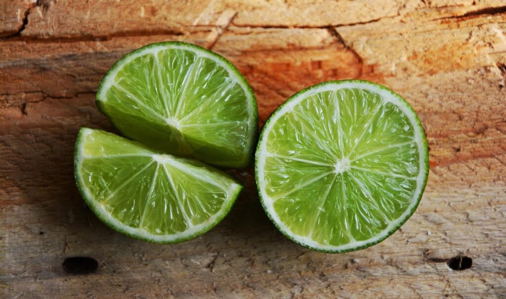 citrus spray for bee management in beekeeping