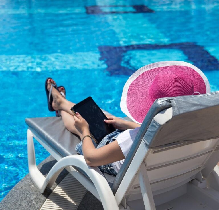 how to keep bees away from pool